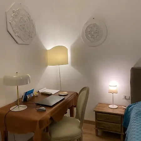 Domus Alfieri Al Colosseo Διαμέρισμα *